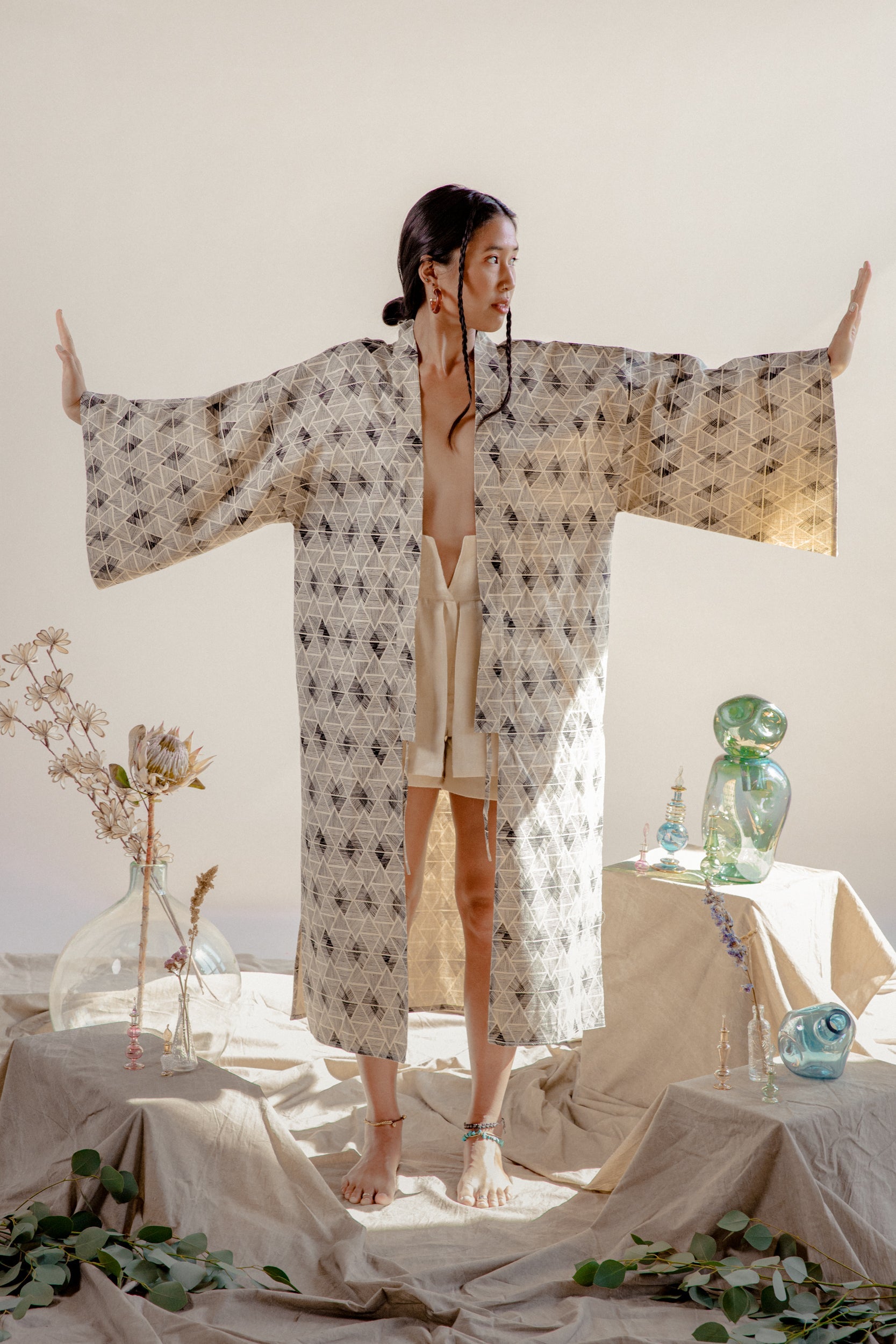 Black & White Geo Luteal Kimono